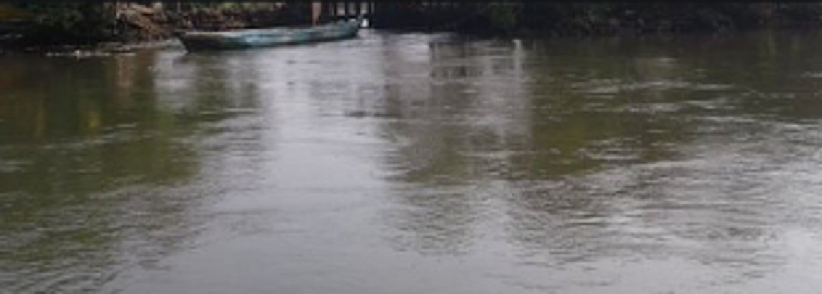 Businessman  jumps in river  at Curchorem