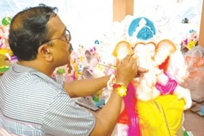 Buy Ganesh idols made only of clay: Mayem MLA