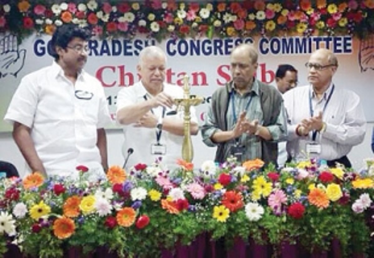CAN THE CONGRESS FLY WITH EXCESS BAGGAGE?
