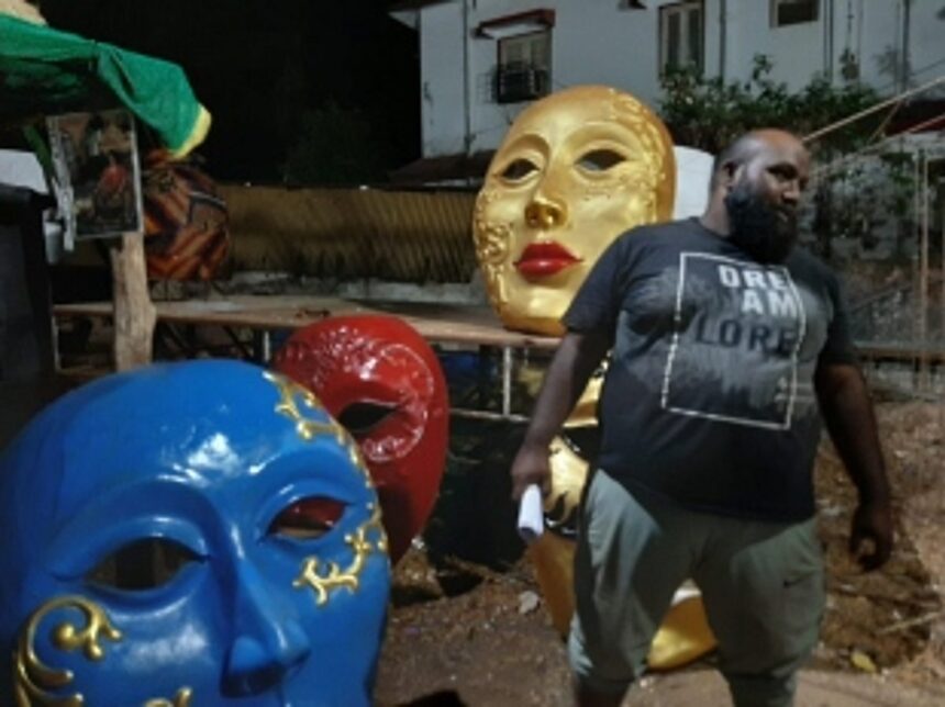 CARNAVAL FEVER: Troupes are busy with floats and dancing shoes