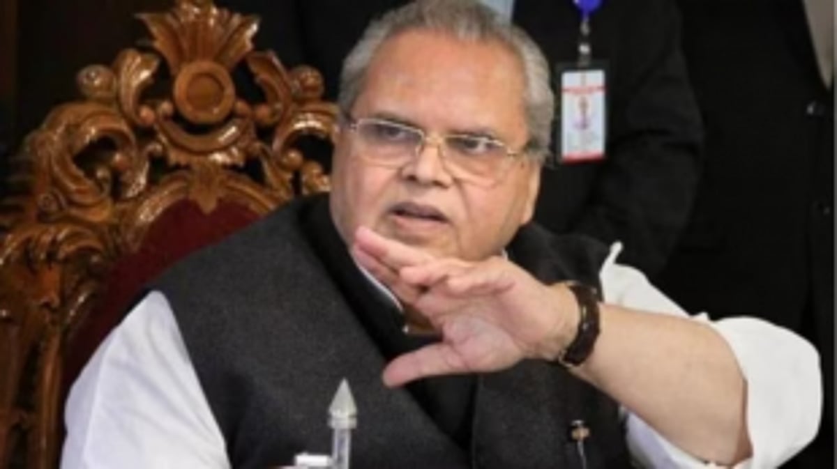 CBI Conducts Raids on Ex-J&K Governor Satya Pal Malik's Delhi House in Hydel Project Corruption Case