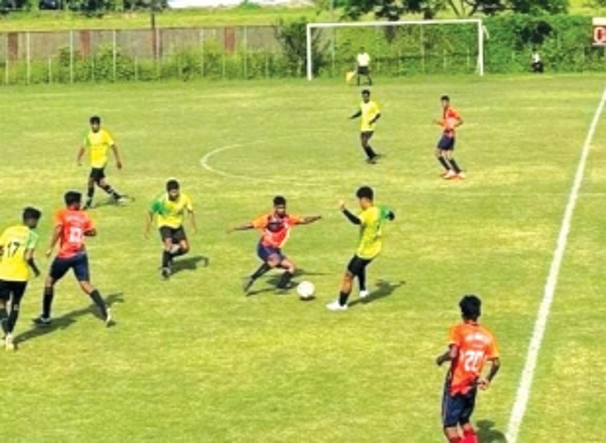 CES, Borda Govt College enter finals