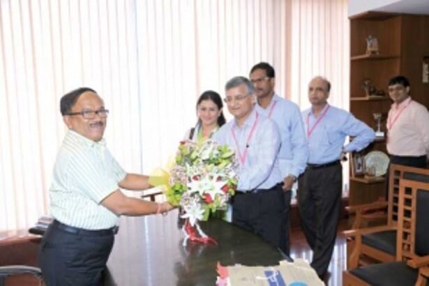 CII aprises Parsekar on economic front