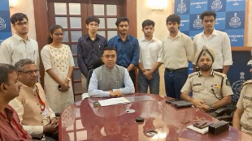 CM Launches GEC Students’ ‘E-Beat Book App’ in Collaboration with Goa Police 1 CM Launches GEC Students’ ‘E-Beat Book App’ in Collaboration with Goa Police
