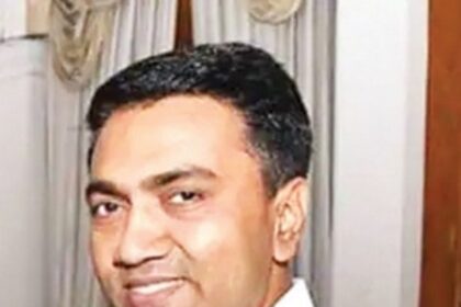 CM PRESSES POLICE TO MAKE PUBLIC FIRMLY ABIDE BY COVID RESTRICTIONS