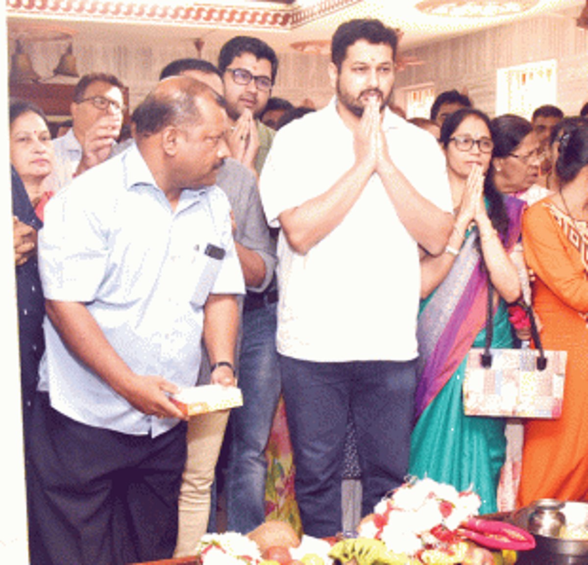 CM Parrikar celebrates  his birthday at home