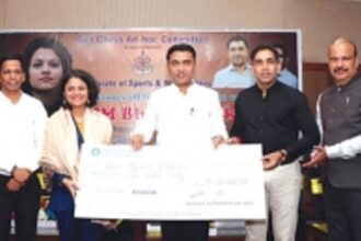 CM accolades, Rs 10L purse for Bhakti