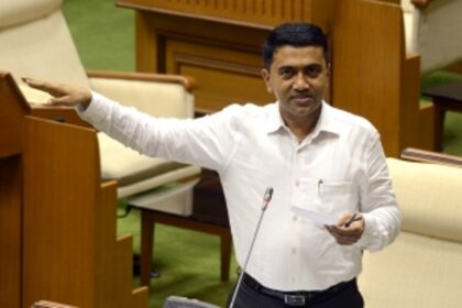 CM assures House  to investigate  land grab cases