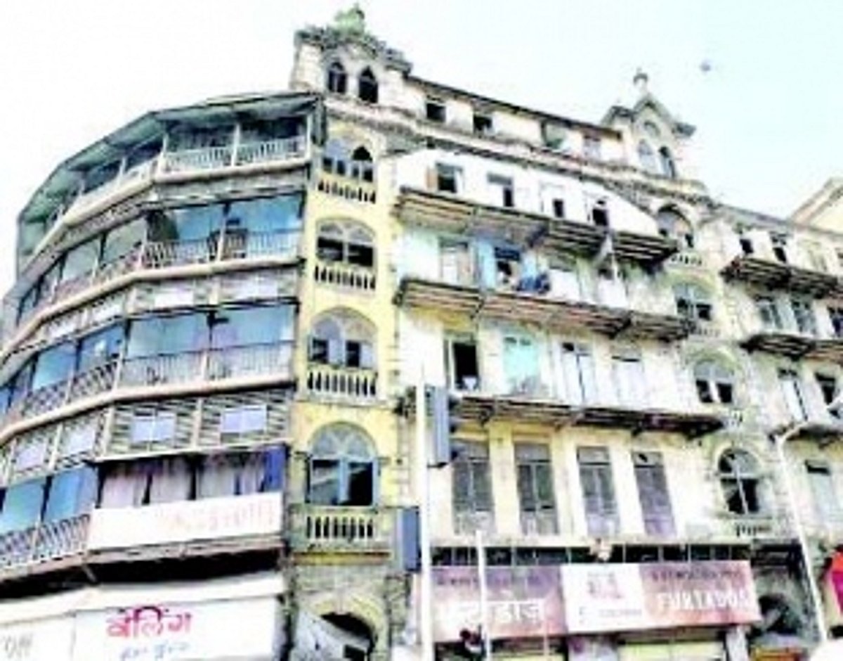 CM assures legal support to Goans fighting to save Goan Kudds in Mumbai