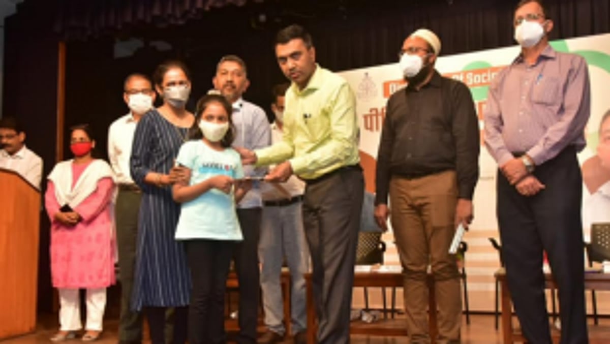 CM distributes sanction orders to  COVID-19 relief beneficiaries