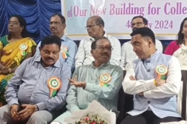 CM goes to Parsekar’s College, praises his role as ex Health Minister