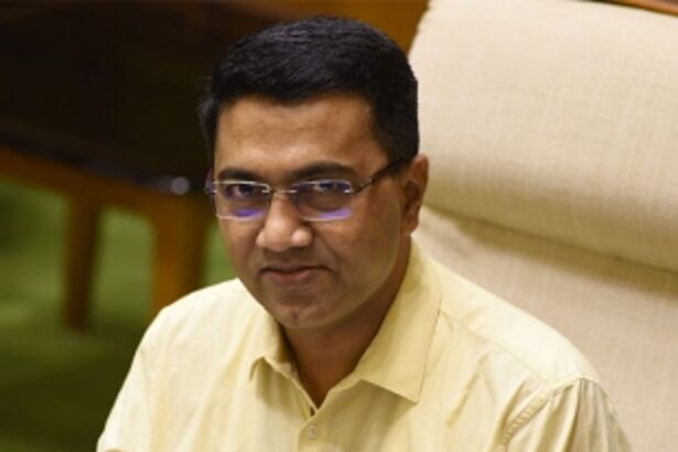 CM headed committee scrutinises  applications for CIC, SIC posts