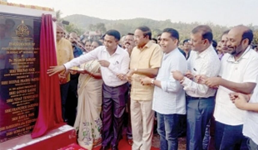 CM inaugurates flyover and Curti bypass