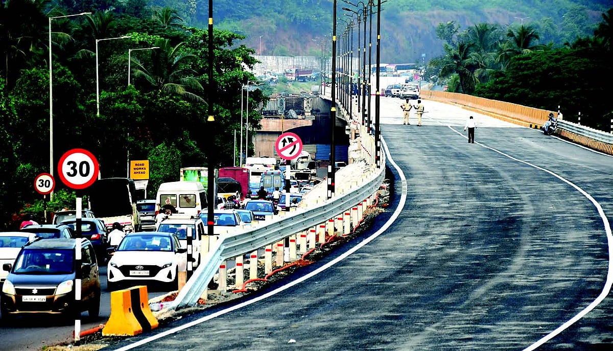CM  opens Chimbel flyover on
Old Goa bypass ahead of Exposition