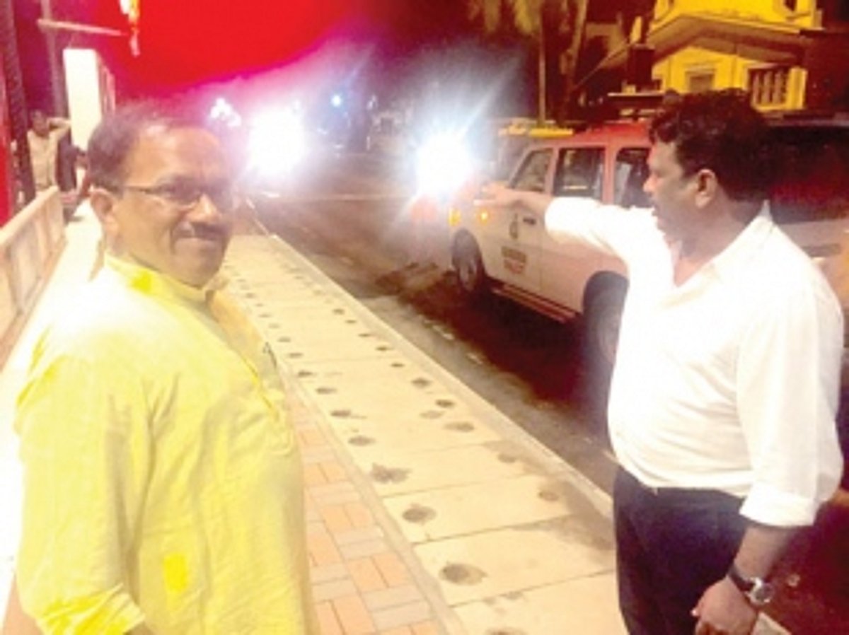 CM orders hot-mixing of roads in Calangute