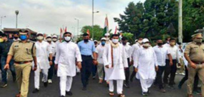 CM participates  in Dandi March  yatra in Gujarat