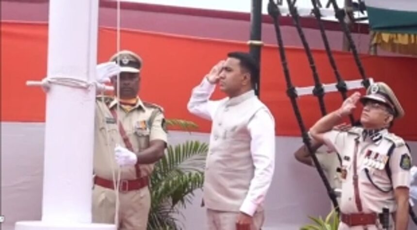 CM says Staff Selection Commission will fill 2500 vacancies in next one year