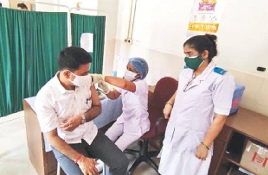 CM takes 2nd dose of COVID vaccine 1 CM takes 2nd dose of COVID vaccine