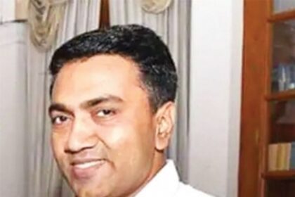 CM urges farmers  to make villages  self-sufficient