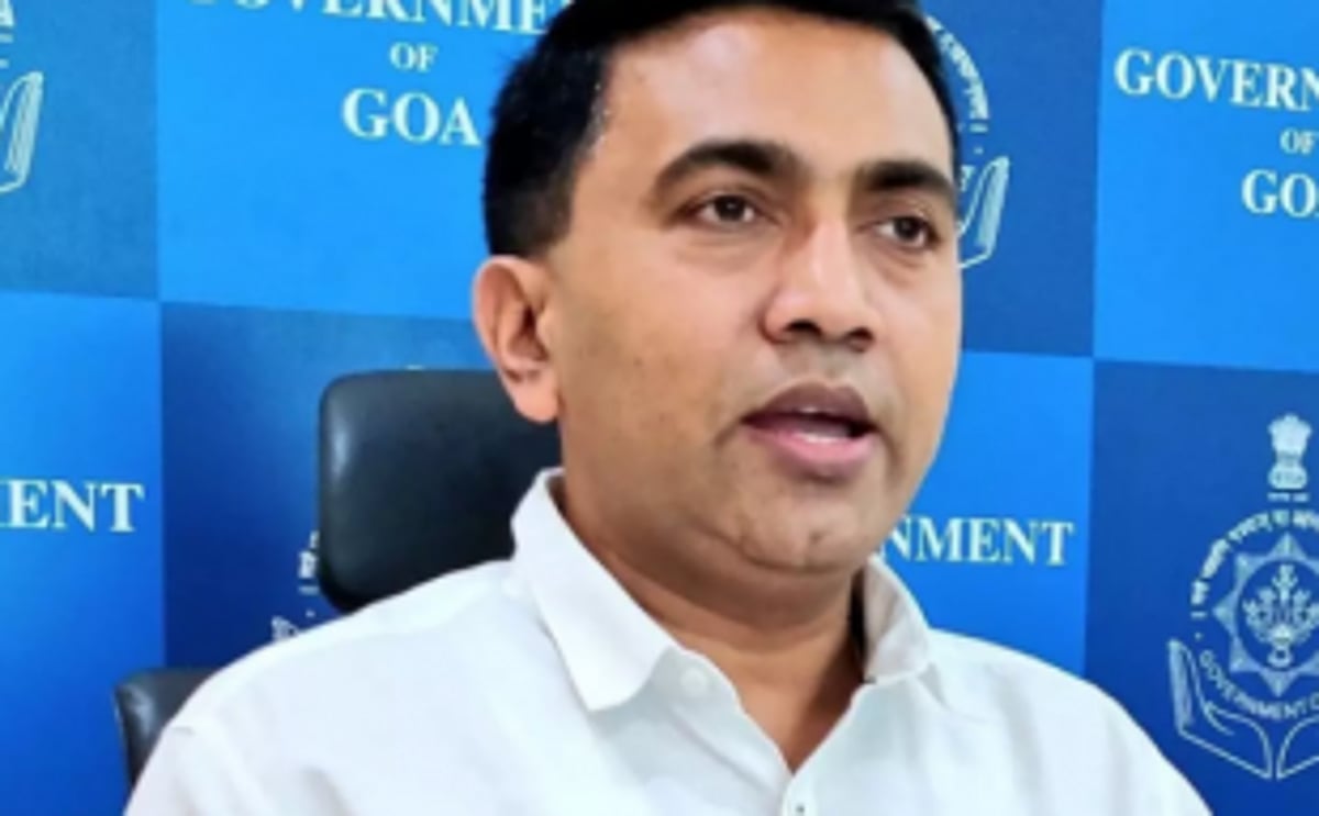CM warns tourists against unruly behaviour