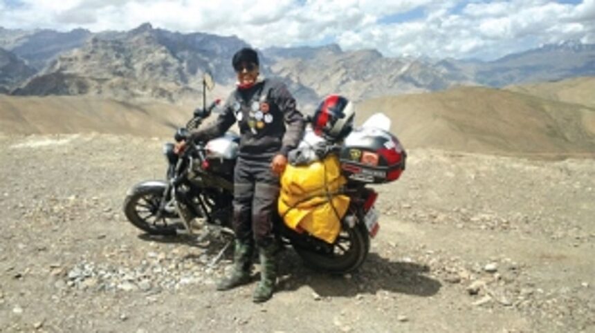 COLLECTING SMILES ON A SOLO INDIA BIKE TOUR