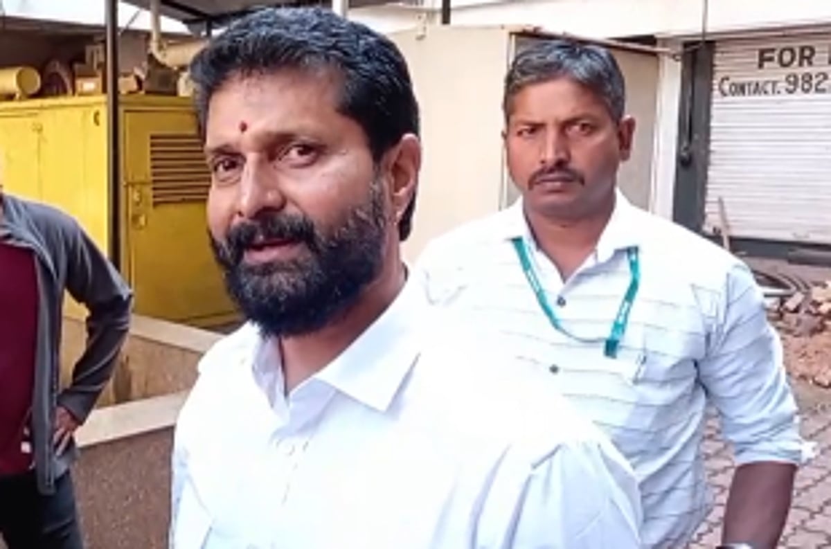 Cabinet hopefuls still await Christmas gift; BJP non-committal