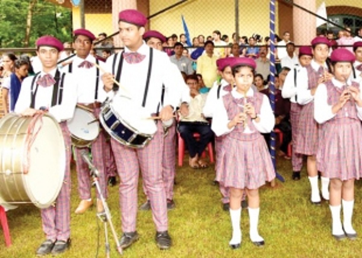 Cabral unfurls flag at Quepem function