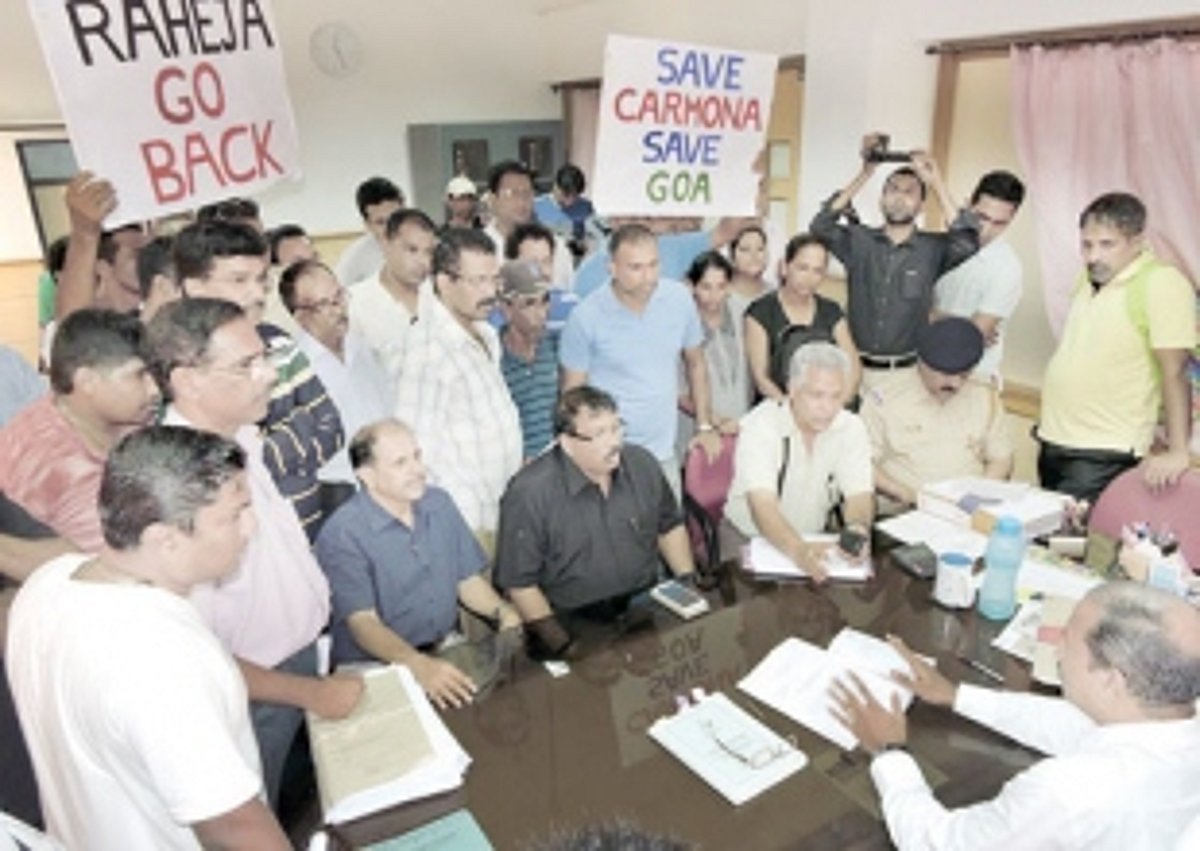 Caitu joins Carmona villagers in their battle against Raheja