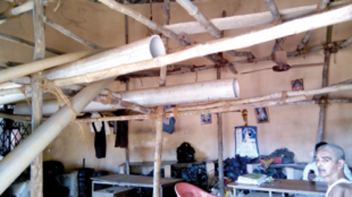 Calangute PWD office a disaster  in the making?