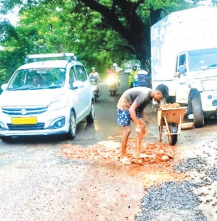 Calangute Panchayat hits out at PWD over bad roads 1 Calangute Panchayat hits out at PWD over bad roads