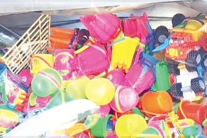 Calangute Residents Demand Stricter Measures Against Persistent Touts and Illegal Vendors