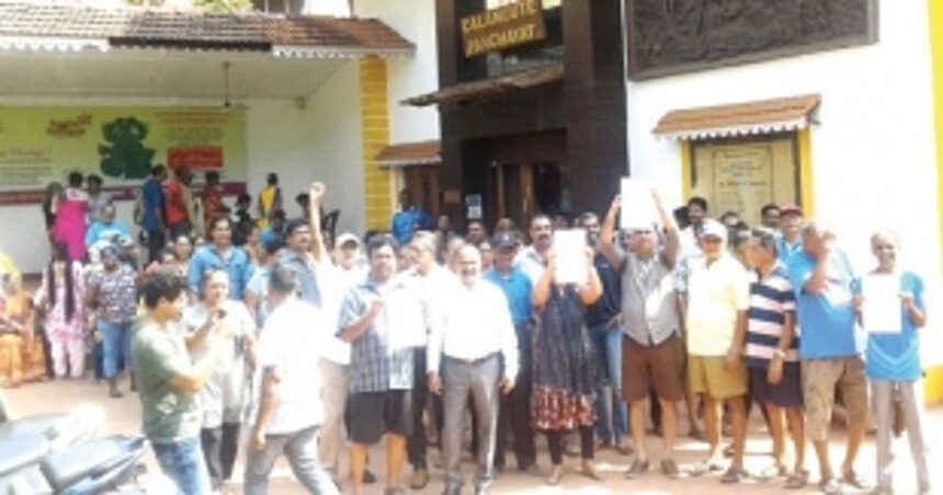 Calangute locals meet Sudin over water woes