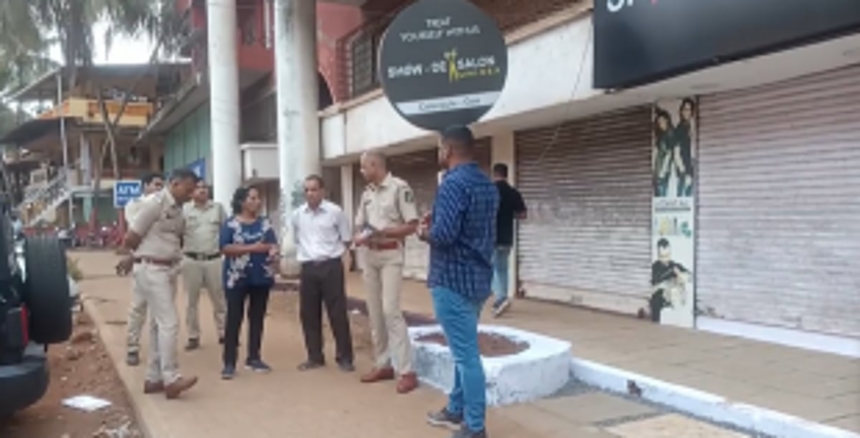 Calangute police seal an illegal massage parlour in Calangute