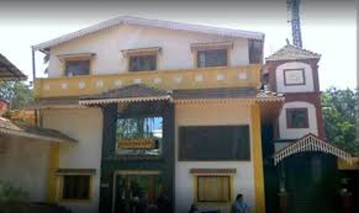 Calangute villagers back roadside structure removal to curb encroachment