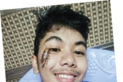 Cameron congratulates Avengers for sinking ‘Titanic’