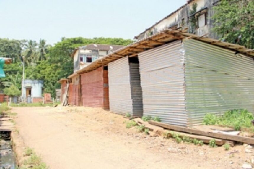 Camrabhat slums, a vote bank for politicians?