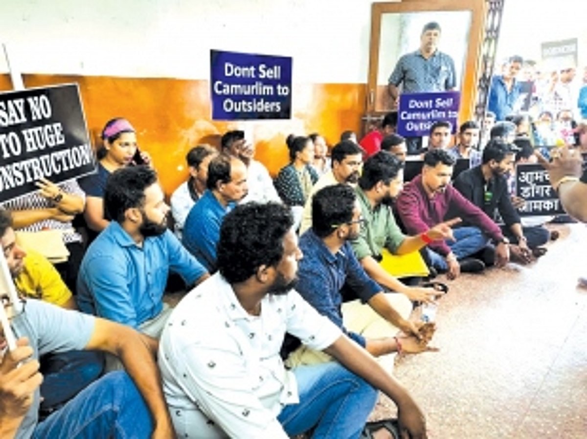 Camurlim residents storm dy town planner’s office over mega housing project in village