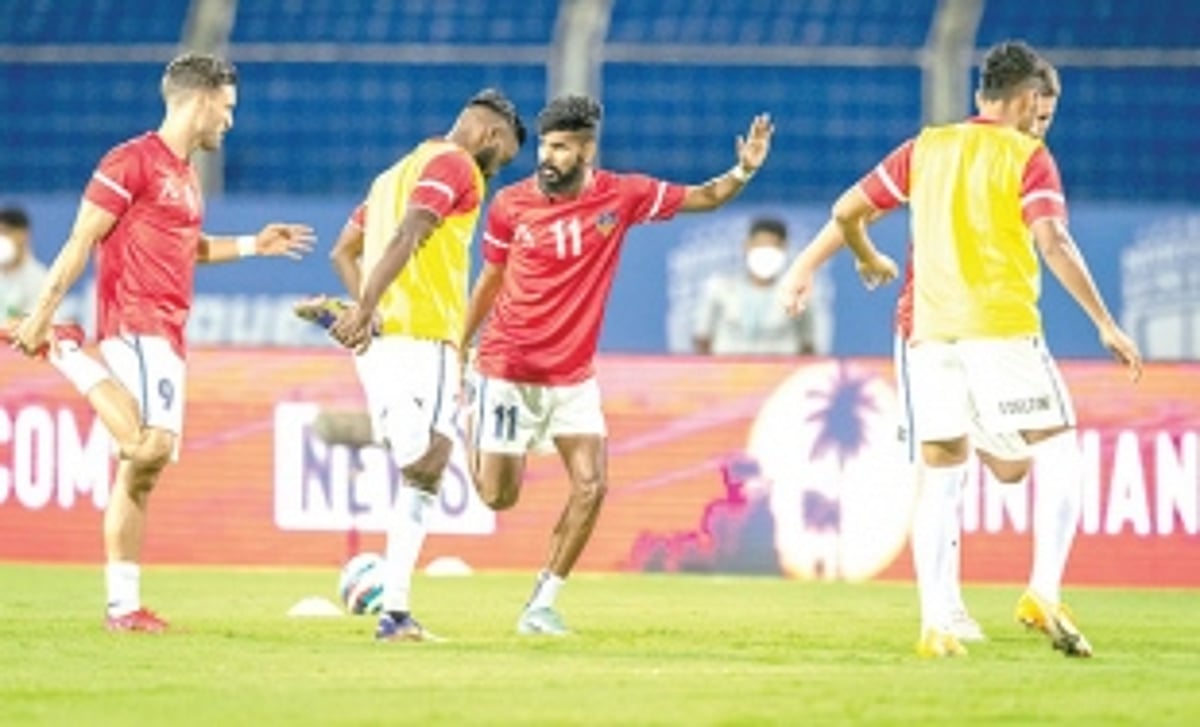 Can Juan get the Gaurs in control?