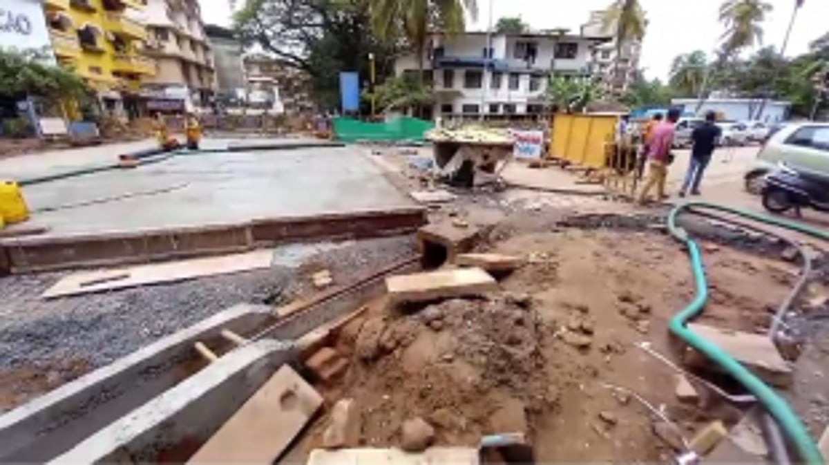 Can criminal action be initiated against Smart City work delays and poor quality of work?