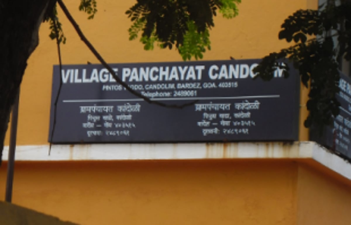 Candolim VP inspects ‘illegal’  structure in NDZ