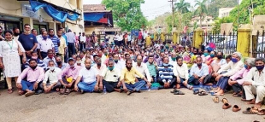 Cane farmers firm on continuing stir till demands are met