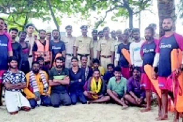 Canoe capsizes off Colva beach, 13 fishermen from Andhra Pradesh rescued