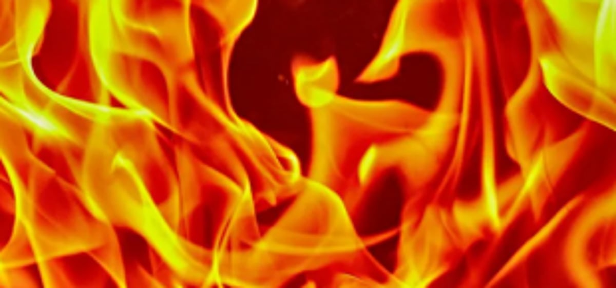 Car catches   fire at Amona