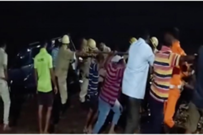 Car plunges into water at Sarmanas ferry point; claims one life