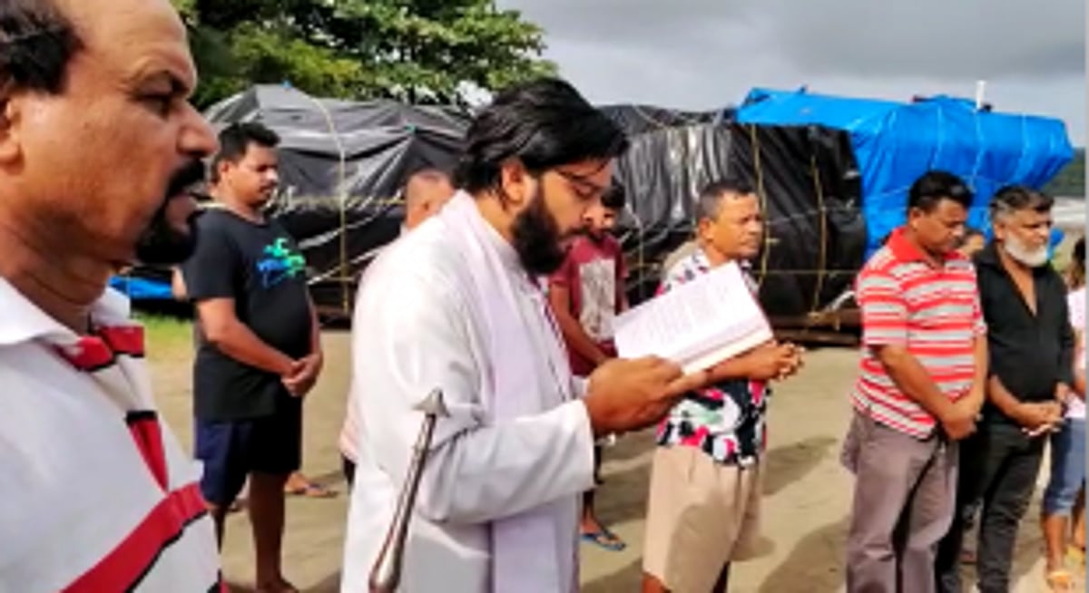 Caranzalem ramponkars seek blessings from the Almighty