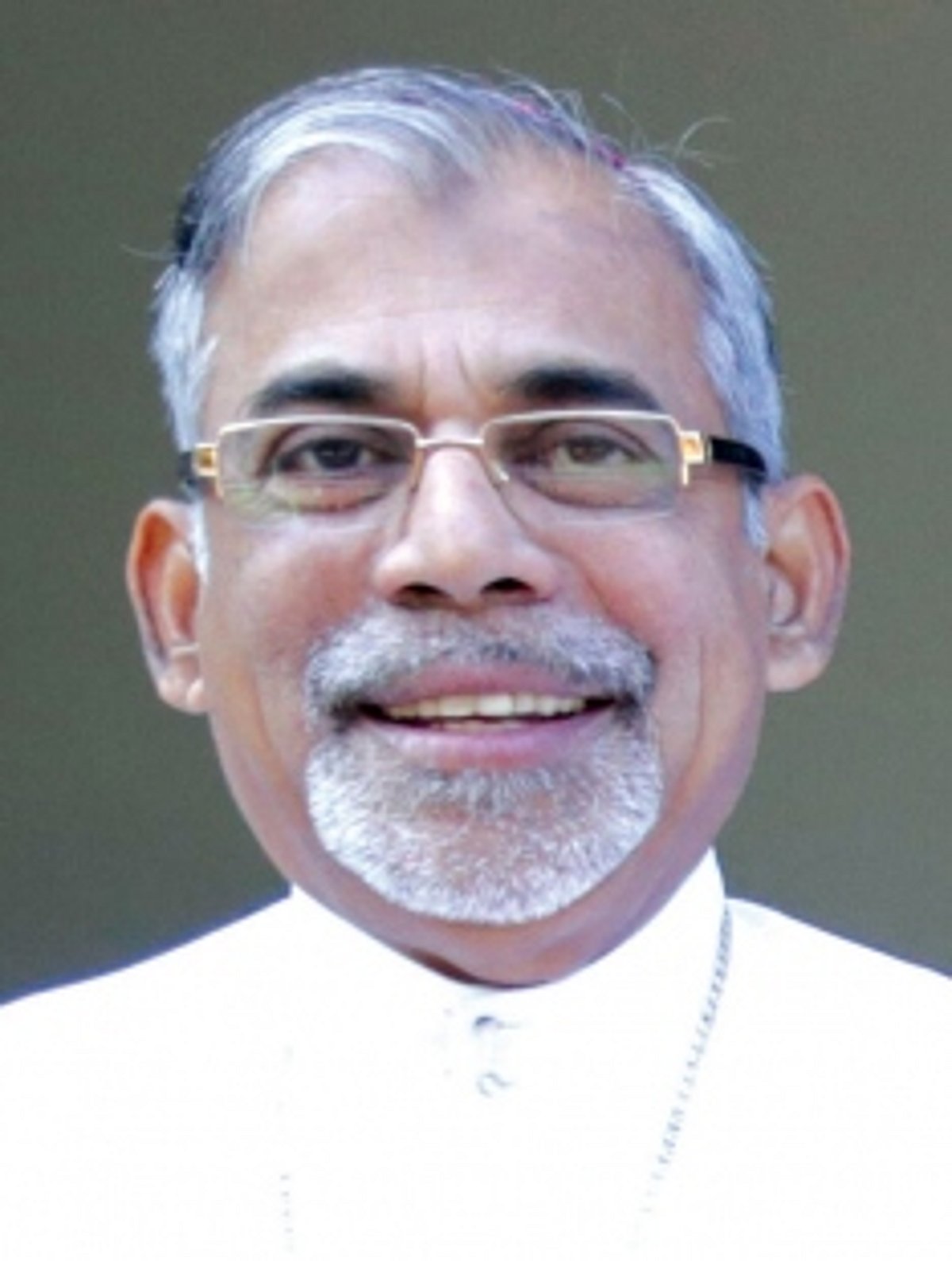 Cardinal Ferrão  re-elected CCBI president