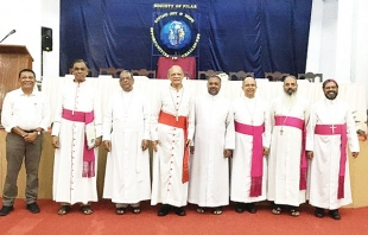 Cardinal Oswald Gracias presides over Pilar Theological Consultation