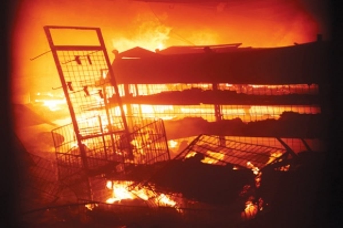 Carlos blames fire department for blaze
