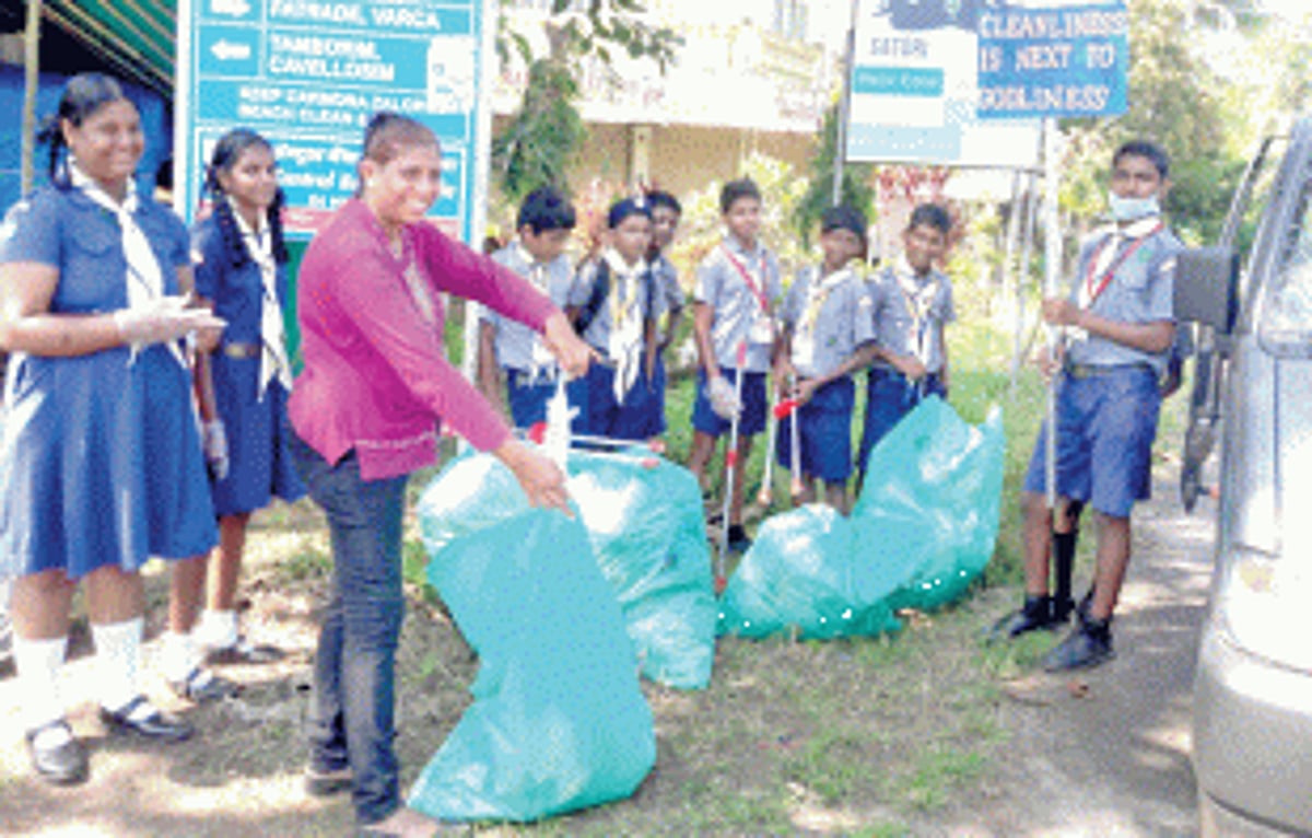 Carmona Panchayat holds  cleanliness drive in village