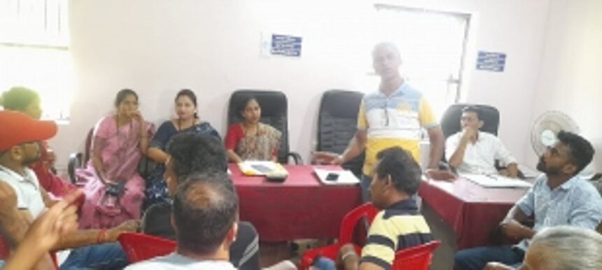 Casarvarnem gram sabha suspended after villagers confront panchas over critical issues